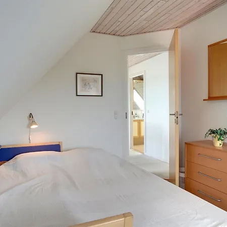 Yorrick - 50m To The Fjord By Interhome Vakantiehuis